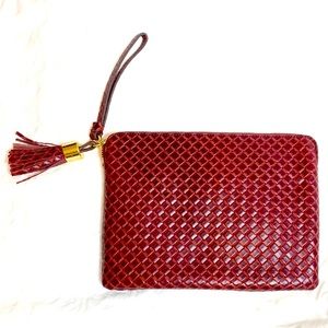 G.I.L.I Wristlet Clutch
